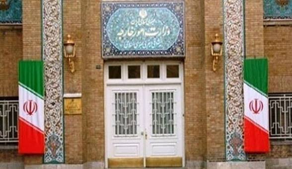 - لن يُسمح لأي سفن عسكرية من أي دولة بعبور مضيق هرمز.